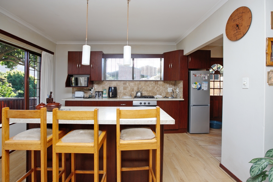3 Bedroom Property for Sale in Glencairn Western Cape